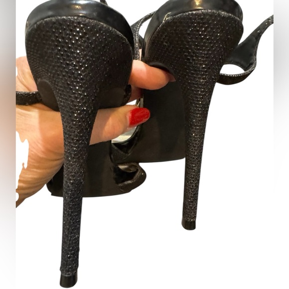 Guess Black Glitter Strappy Heels G Charm Size 7.5 Stiletto Formal Vegas Dance - Picture 8 of 10